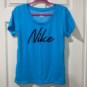 Women’s Nike tee. Sz S. $8
